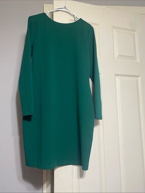 H&M Green Long Sleeve Shift Dress
